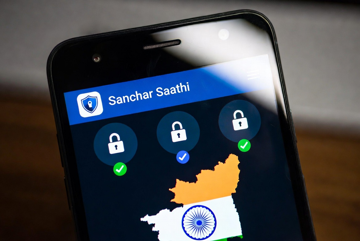 Sanchar Saathi app controversy Tamil Nadu